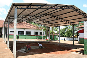 Pátio da Escola Ana Nery ganha cobertura de 330m²